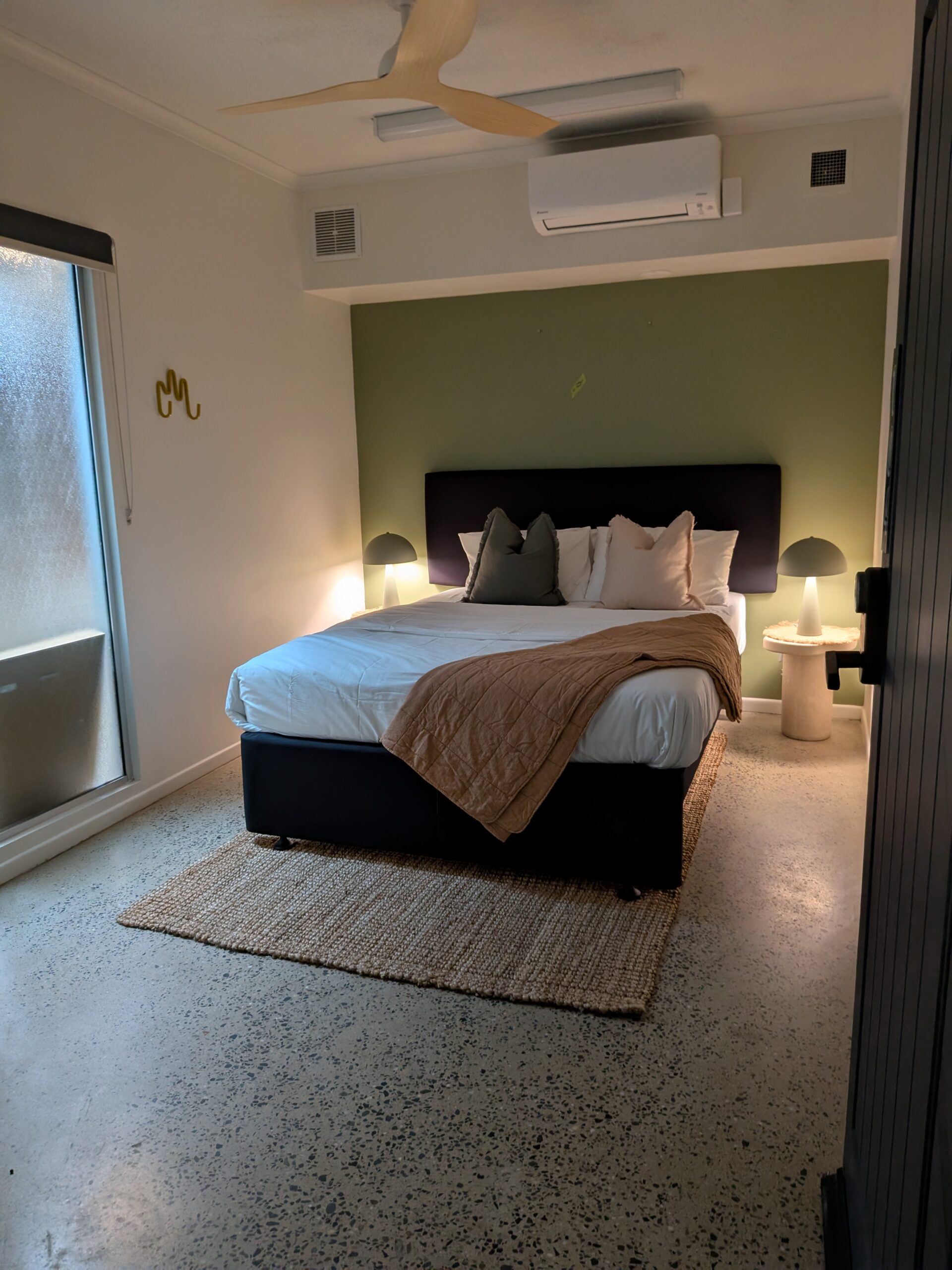 Accommodation & Location