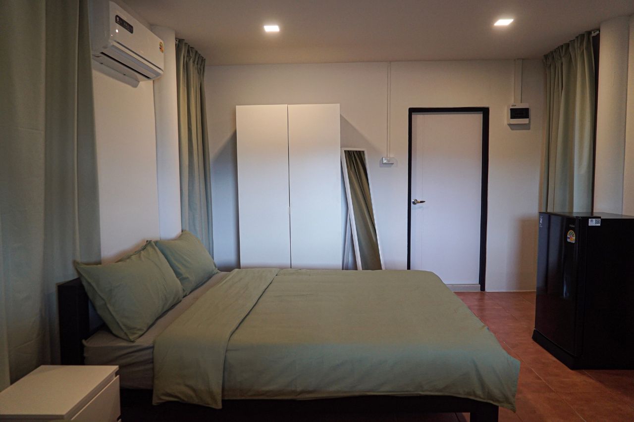 Accommodation & Location
